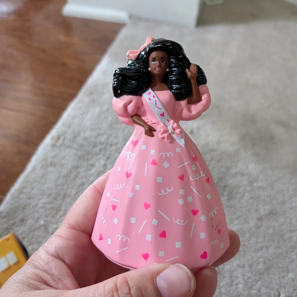 Princess Figurine Dress Toy in White and Purple